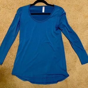 Perfect condition Lularoe lynnae top.
